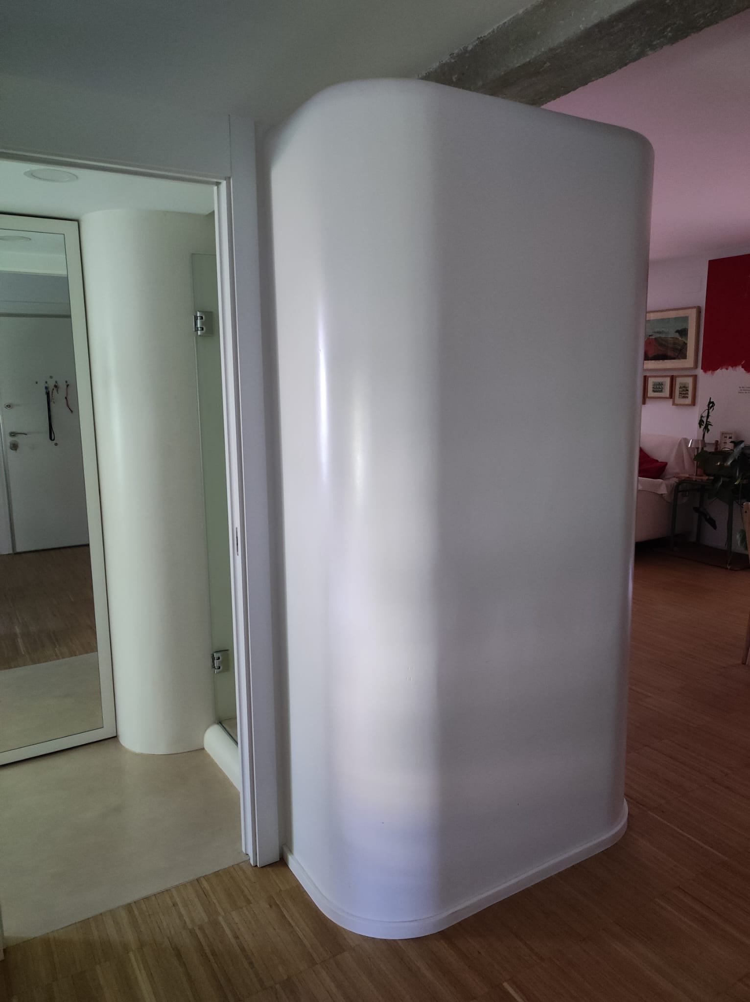 Ducha real revestida en microcemento continuo